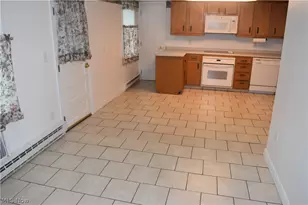 52135 Home St, St Clairsville, OH 43950 - Photo 3