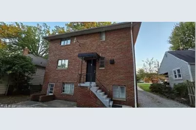 615 E Robinson Avenue, Barberton, OH 44203 - Photo 3