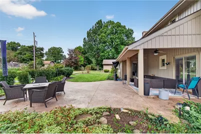 4745 Tanglewood Circle NE, Canton, OH 44714 - Photo 5