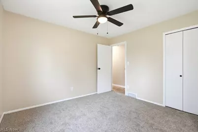 1535 S Plainview Drive, Akron, OH 44321 - Photo 27