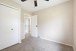 1535 S Plainview Dr, Akron, OH 44321 - Photo 29