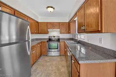 613 W Fike Avenue, Orrville, OH 44667 - Photo 7