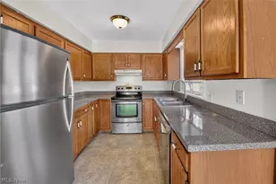 613 W Fike Ave, Orrville, OH 44667 - Photo 7