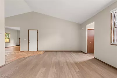 37888 N Doovys Street, Avon, OH 44011 - Photo 9