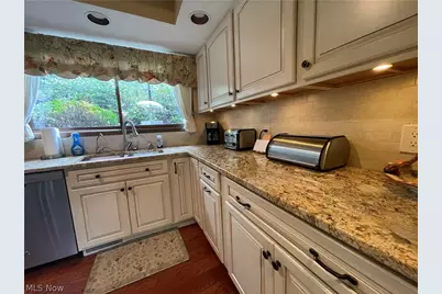 1936 Hemlock Drive, Kent, OH 44240 - Photo 13