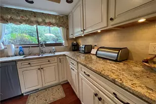 1936 Hemlock Dr, Kent, OH 44240 - Photo 13