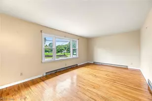 424 Tompkins Ave, Akron, OH 44305 - Photo 5