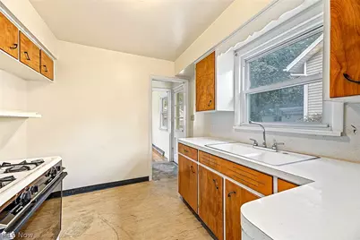 424 Tompkins Avenue, Akron, OH 44305 - Photo 9