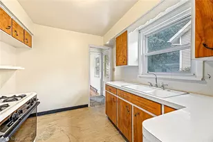 424 Tompkins Ave, Akron, OH 44305 - Photo 9