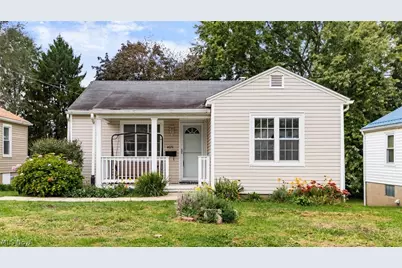 409 Smithfield Avenue, Zanesville, OH 43701 - Photo 1