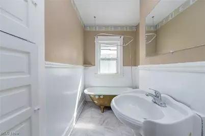 8206 Crumb Avenue, Loveland, OH 44103 - Photo 27