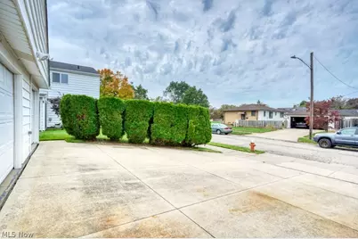 396 Skyview Road, Loveland, OH 44109 - Photo 5