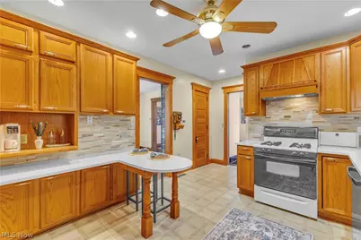 238 Princeton Avenue, Elyria, OH 44035 - Photo 9