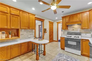 238 Princeton Ave, Elyria, OH 44035 - Photo 9