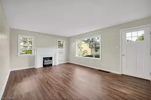 824 E Waterloo Rd, Akron, OH 44306 - Photo 7