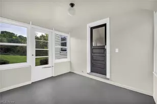 824 E Waterloo Rd, Akron, OH 44306 - Photo 27