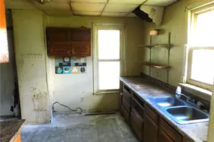 543 W 40th St, Ashtabula, OH 44004 - Photo 21