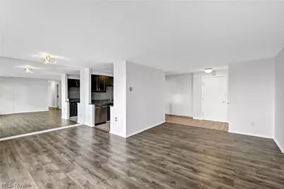 12900 Lake Avenue #1224, Oakwood, OH 44107 - Photo 7