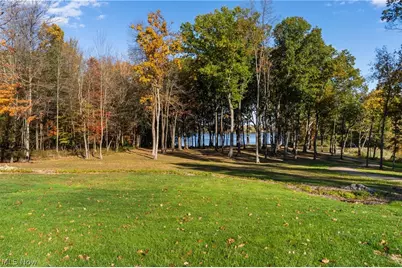 2235 S Mahoning Road, Lake Milton, OH 44429 - Photo 11