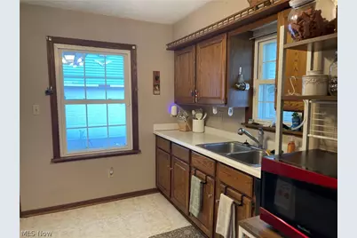 1567 Sunset Avenue, Akron, OH 44301 - Photo 5