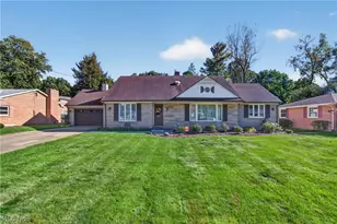 2007 Colonial Pkwy NE, Massillon, OH 44646 - Photo 23