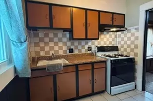 1131 Murray Ave, Akron, OH 44310 - Photo 9