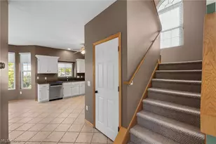 4874 Gateway Dr, Medina, OH 44256 - Photo 7