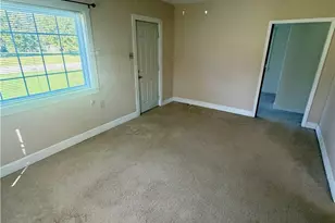 372 E Jefferson St, Jefferson, OH 44047 - Photo 9