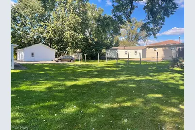 87 W Woodsdale Avenue, Akron, OH 44301 - Photo 15