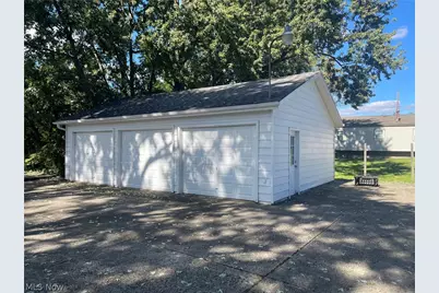 87 W Woodsdale Avenue, Akron, OH 44301 - Photo 17