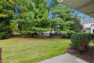 1910 Lillian Rd, Stow, OH 44224 - Photo 29