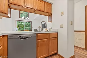 1910 Lillian Rd, Stow, OH 44224 - Photo 11