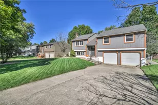 912 Wimbleton Dr, Medina, OH 44256 - Photo 3