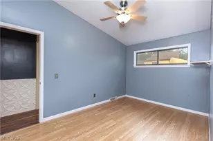 782 Hampton Ridge Dr, Akron, OH 44313 - Photo 29