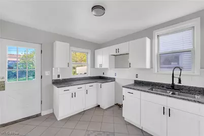 13510 Wainstead Avenue, Loveland, OH 44111 - Photo 9
