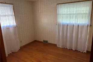 347 Porter Ave, Campbell, OH 44405 - Photo 31