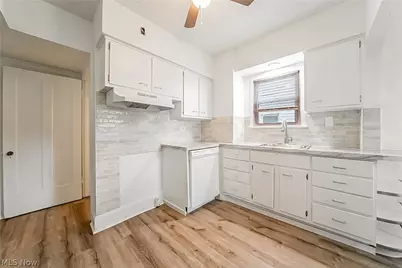 18107 East Park Drive, Loveland, OH 44119 - Photo 15