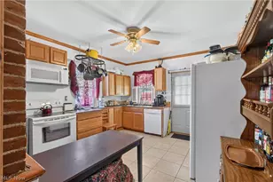 922 1st St NE, Massillon, OH 44646 - Photo 9