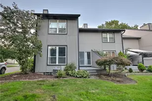 1418 Easthill Square NE, Canton, OH 44714 - Photo 37