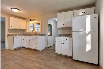 361 Lessig Avenue, Akron, OH 44312 - Photo 7