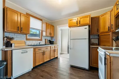 1529 Walnut Road, Massillon, OH 44647 - Photo 11