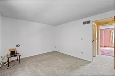 3913 Lake Run Boulevard, Stow, OH 44224 - Photo 23