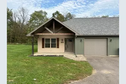 2709 Barnhill Road SE, New Philadelphia, OH 44663 - Photo 1