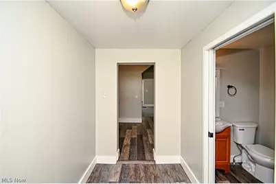 1425 34th Street NW, Canton, OH 44709 - Photo 9