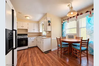 615 Lambert Street, Belpre, OH 45714 - Photo 5