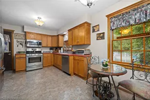 749 Glantz Dr, Lorain, OH 44055 - Photo 5