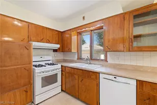 5675 Myers Rd, New Franklin, OH 44319 - Photo 21