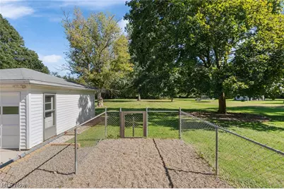 5675 Myers Road, New Franklin, OH 44319 - Photo 5