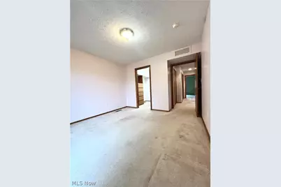 33037 Pebblebrook Drive, North Ridgeville, OH 44039 - Photo 23