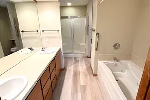 33037 Pebblebrook Dr, North Ridgeville, OH 44039 - Photo 21